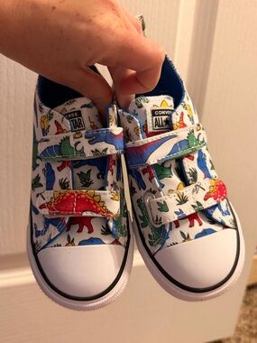 Toddler Converse Chuck Taylor All Star Dino NEW